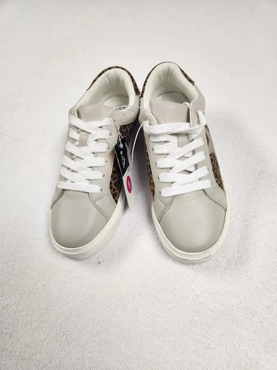 ART CLASS Neutral Leopard Accent Sneakers with Star DetaiL-SIZE 5 - Picture 3 of 6